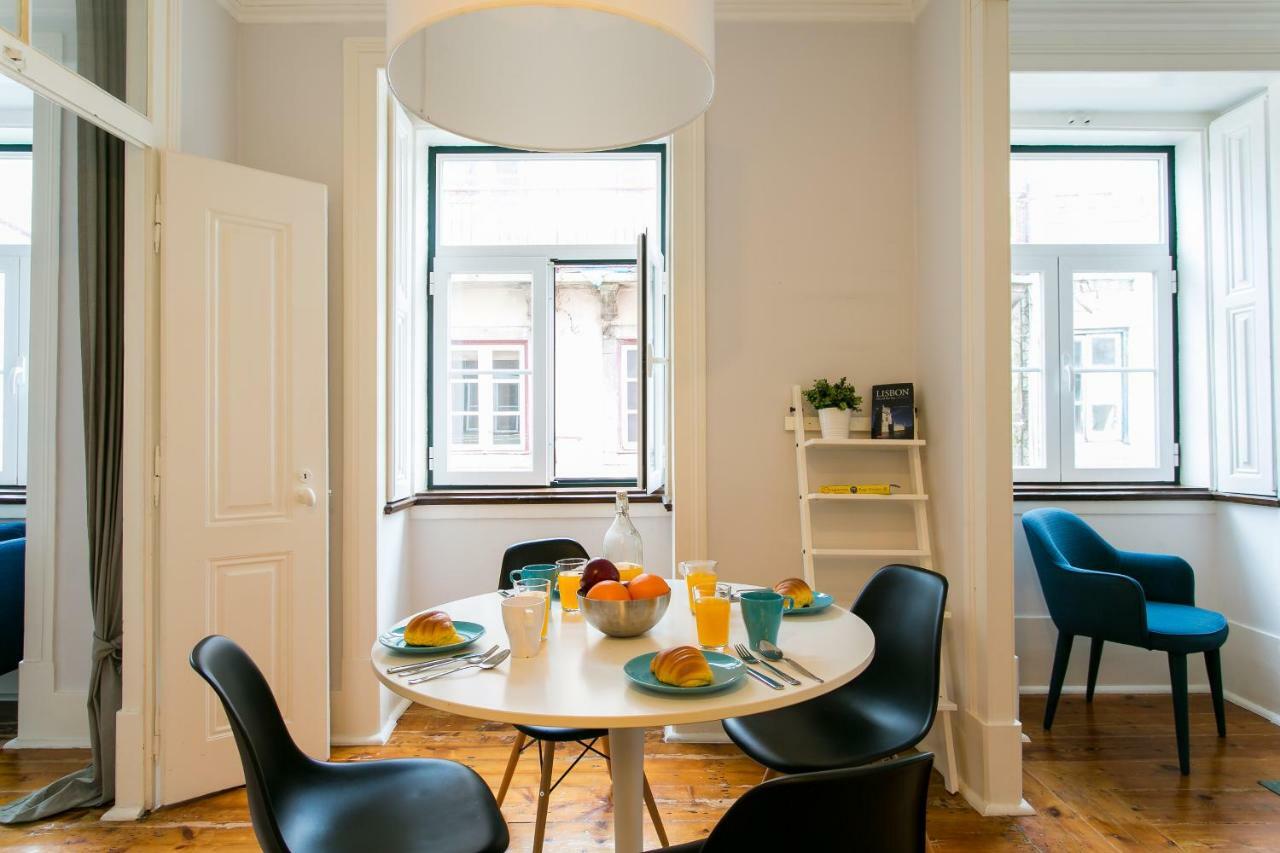 Ferienwohnung Joivy Splendid 2Br Flat In Bairro Alto, Nearby Luis De Camoes Square Lissabon Exterior foto