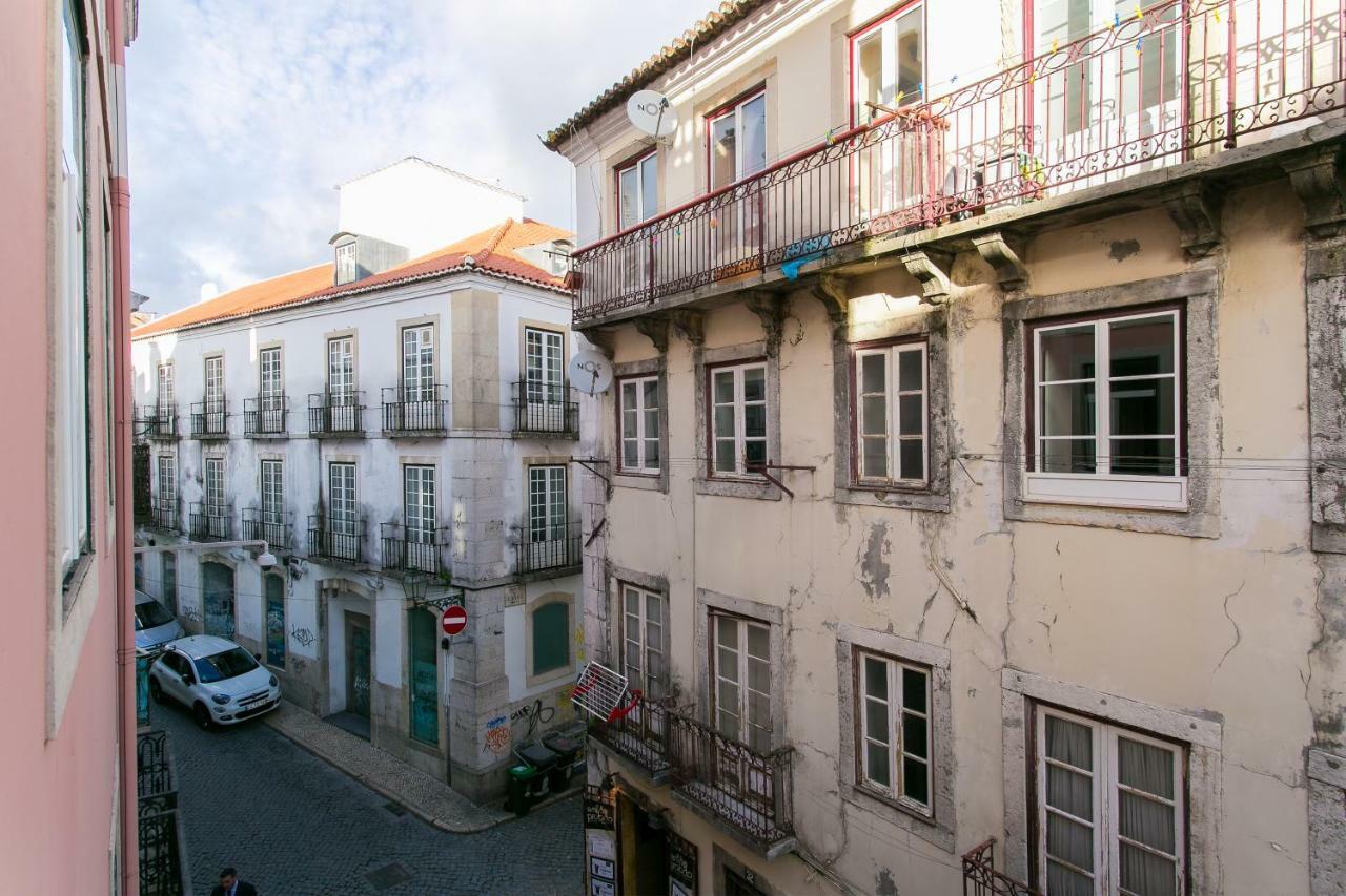 Ferienwohnung Joivy Splendid 2Br Flat In Bairro Alto, Nearby Luis De Camoes Square Lissabon Exterior foto