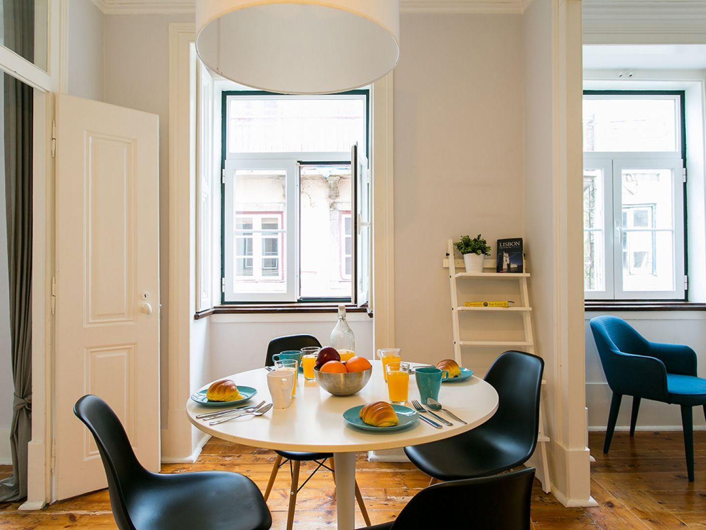Ferienwohnung Joivy Splendid 2Br Flat In Bairro Alto, Nearby Luis De Camoes Square Lissabon Exterior foto